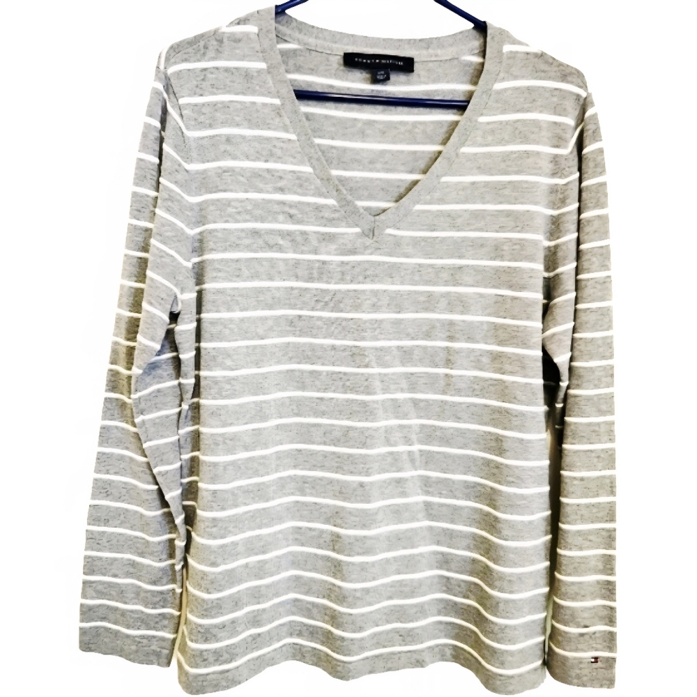 🔥Tommy Hilfiger 100% Cotton Gray White Striped V-Neck Sweater Size L
